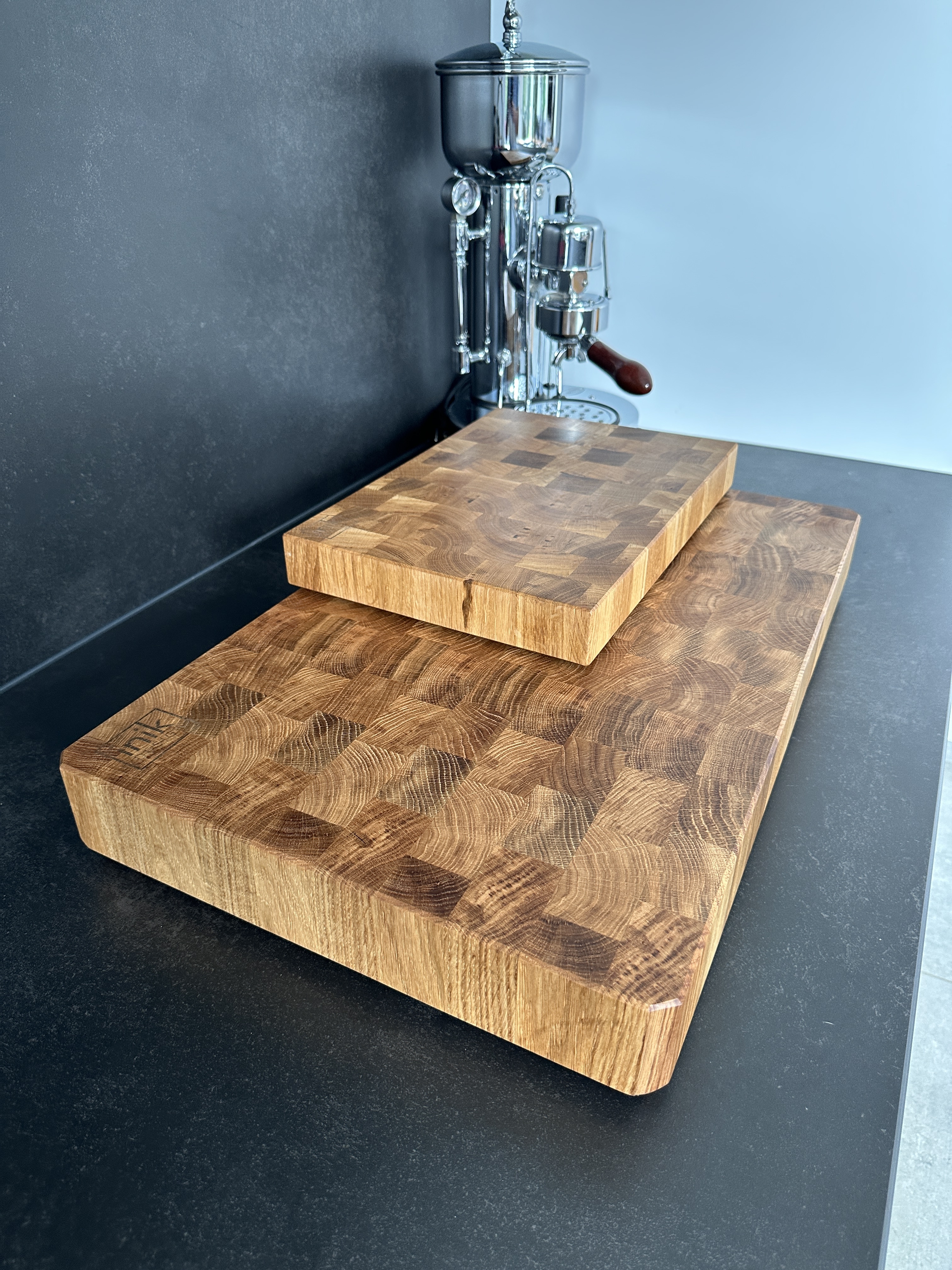 inik design | handgemacht, hochwertig, individuell - Hackblock Goliath  aus Eiche